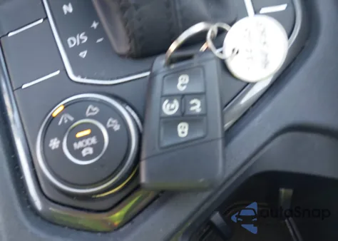 2020 Volkswagen Tiguan 2.0T Se/2.0T Se R-Line Black/2.0T Sel from USA, damaged, VIN 3VV2B7AX9LM077329